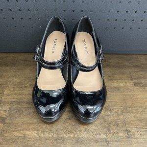 TORRID Black Heels block heel Mary Jane Shoes Sz 7 wide EUC
